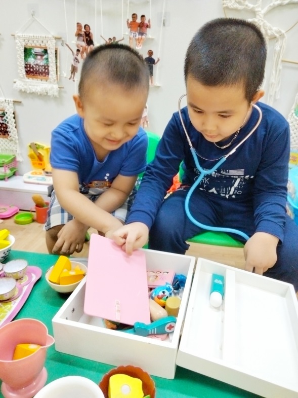 C:\Users\Techsi.vn\Desktop\Giờ chơi góc\z3795797184640_17e527ad57eab729a8e113d24072b47d.jpg