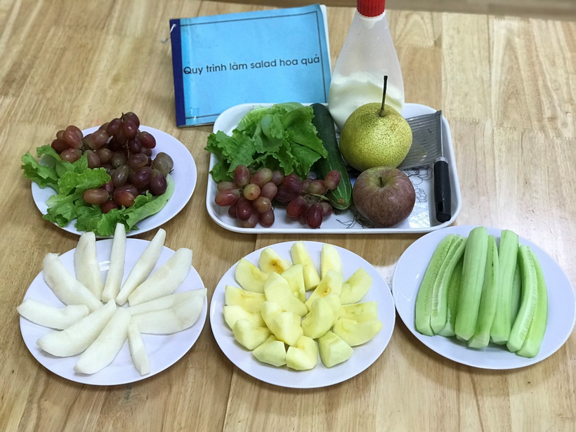 C:\Users\Techsi.vn\Desktop\Giờ chơi góc\z3795799140170_9f57694b7a169eae96a15197039c8ad8.jpg