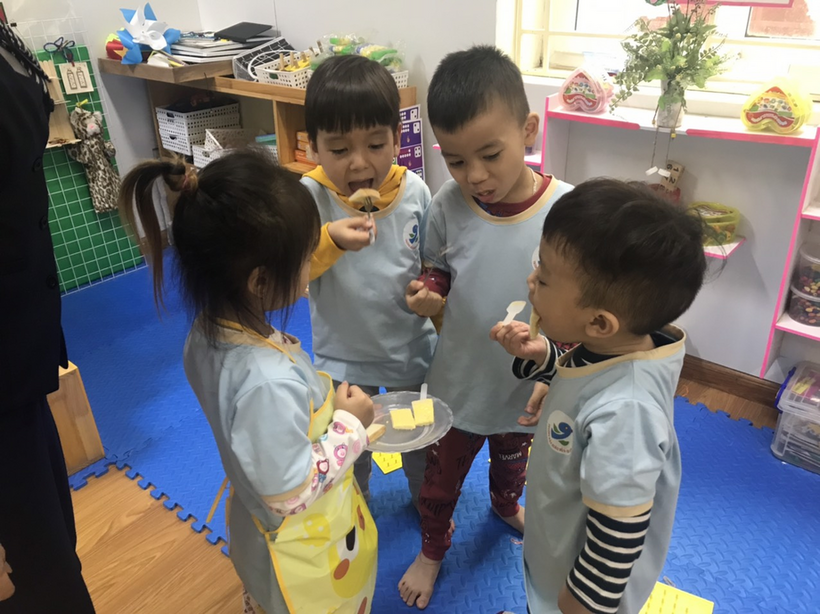 C:\Users\Techsi.vn\Desktop\New folder (2)\z3814594765339_6cd44892b7b2c2854d588ed083b750eb.jpg