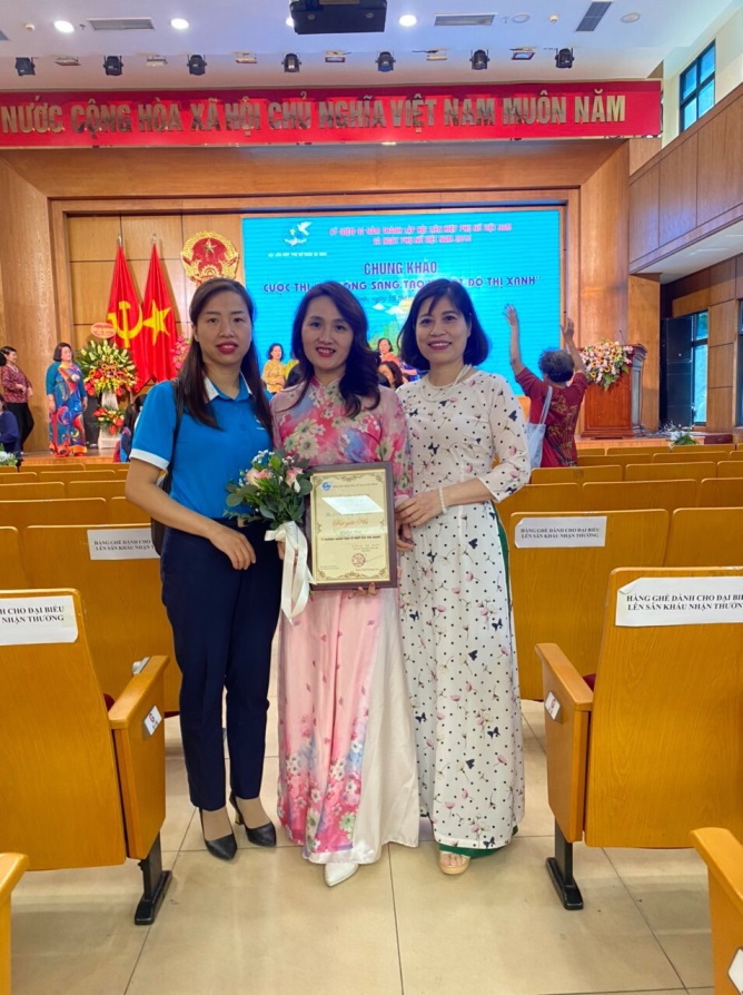 C:\Users\Techsi.vn\Desktop\thùng rác\z3812127411359_6c71b0f4a50fe2e2d95a9d7ac248fae5.jpg