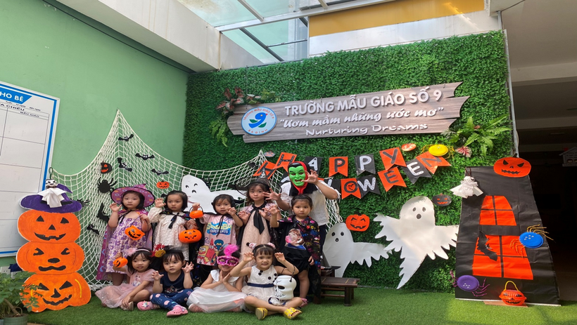 C:\Users\Techsi.vn\Desktop\ảnh haloween\z3835392824133_b075fc0f9644200c8acb7d99630926b2.jpg