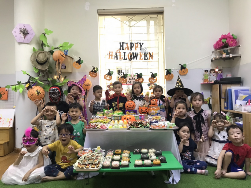 C:\Users\Techsi.vn\Desktop\ảnh haloween\z3836397718213_b971cd46355ccb160bfceb58903ca30c.jpg