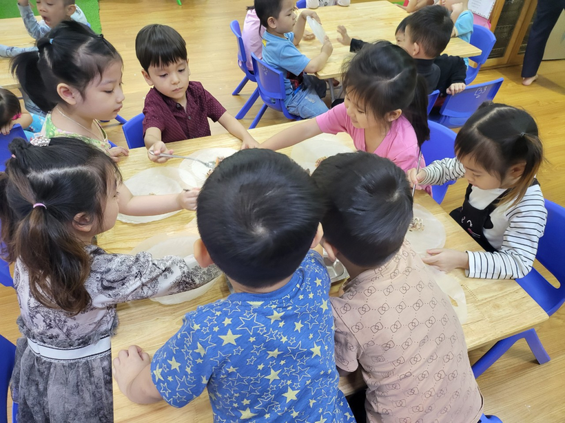 C:\Users\Techsi.vn\Desktop\New folder (4)\z3854140635115_c50f7df4712e9768a4b2d47fc6aa01f6.jpg