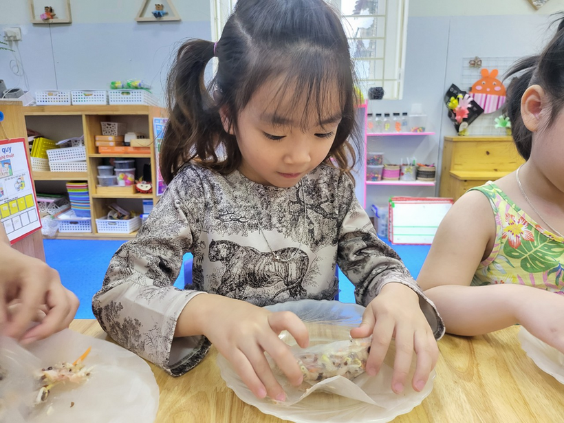 C:\Users\Techsi.vn\Desktop\New folder (4)\z3854140656217_938cf65e9accc9b17abf8352673a0ecd.jpg