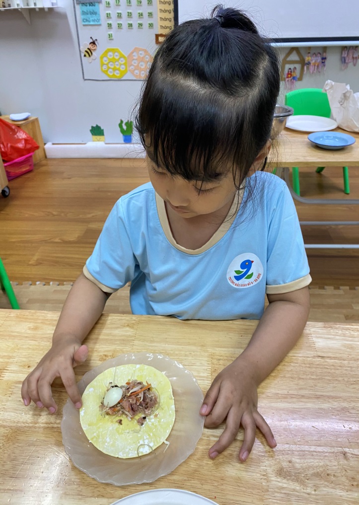 C:\Users\Administrator\Desktop\BANH GOI\z3863788565123_b2d22ed0336131afb847a7d045f09df2.jpg