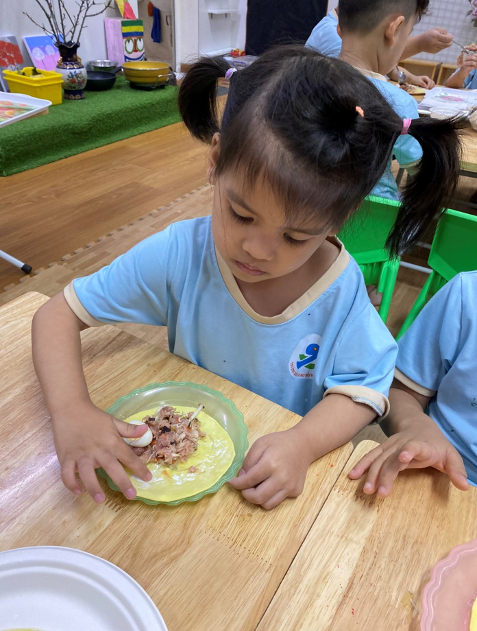 C:\Users\Administrator\Desktop\BANH GOI\z3863788380377_dcf0dd2051dd3b9bce095b8e6e1c448e.jpg