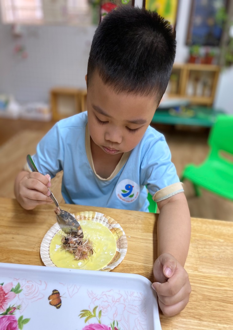 C:\Users\Administrator\Desktop\BANH GOI\z3863789062139_800b87e2145574da8e3bc28b6871c568.jpg