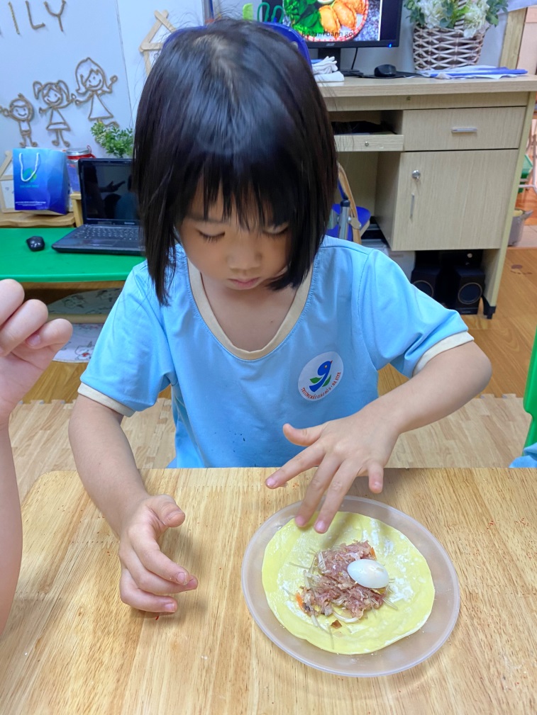 C:\Users\Administrator\Desktop\BANH GOI\z3863788803328_6e6392a96c63e27fcedff8c968fabb31.jpg