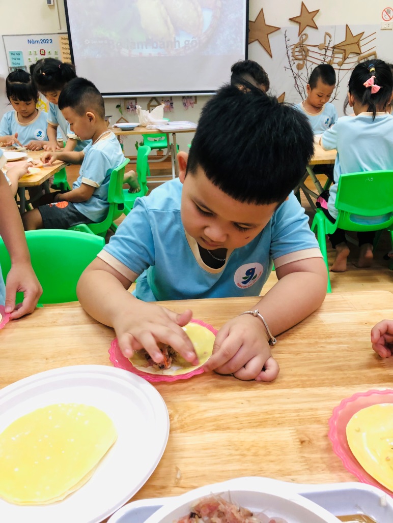 C:\Users\Administrator\Desktop\BANH GOI\z3864020842691_6a678e9ddc72e05c4f07cfa93c6ed955.jpg