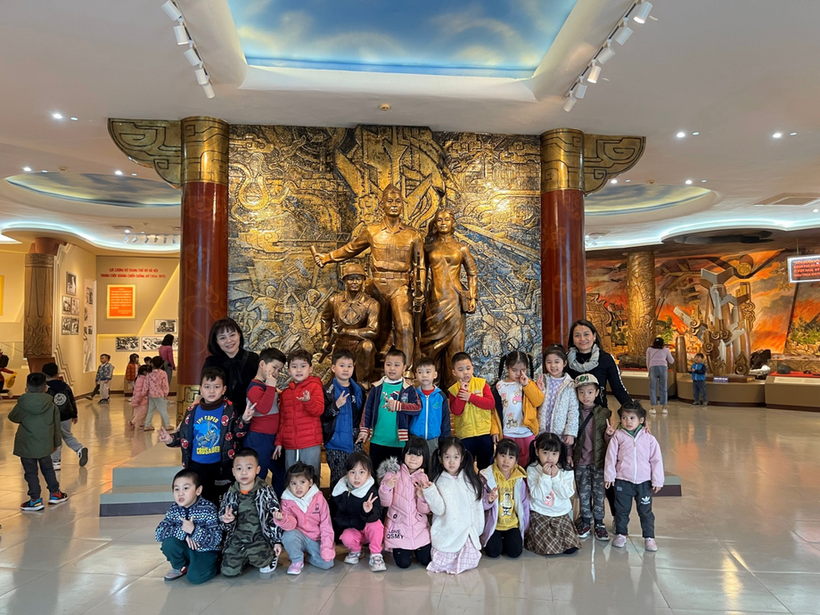 C:\Users\Administrator\Desktop\New folder (2)\z3989265551052_f3d31cf5910bd676fbf44529858c08c8.jpg