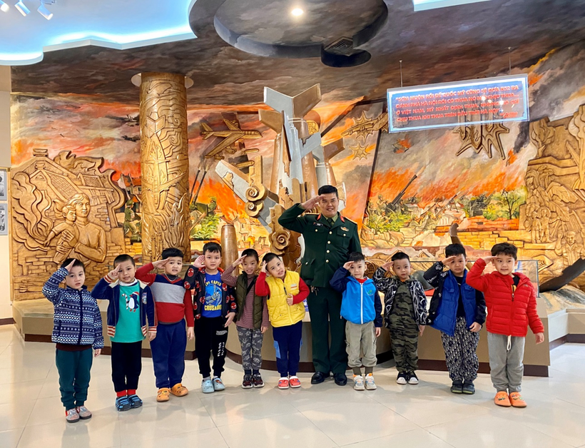 C:\Users\Administrator\Desktop\New folder (2)\z3989212951899_35df05e45b38a32bea9058d6a2bf545c.jpg