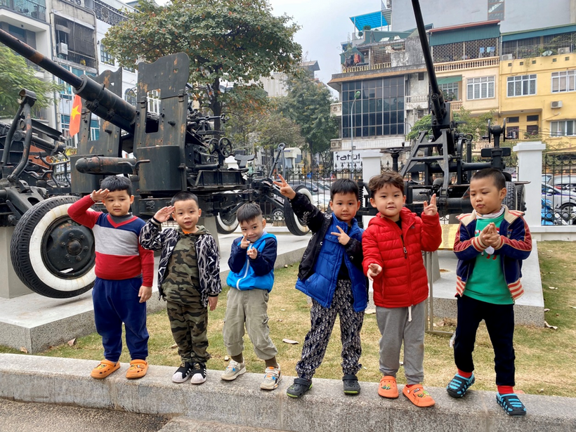 C:\Users\Administrator\Desktop\New folder (2)\z3989212861063_b10f41b43e75716e592cd1cd96cda034 (1).jpg