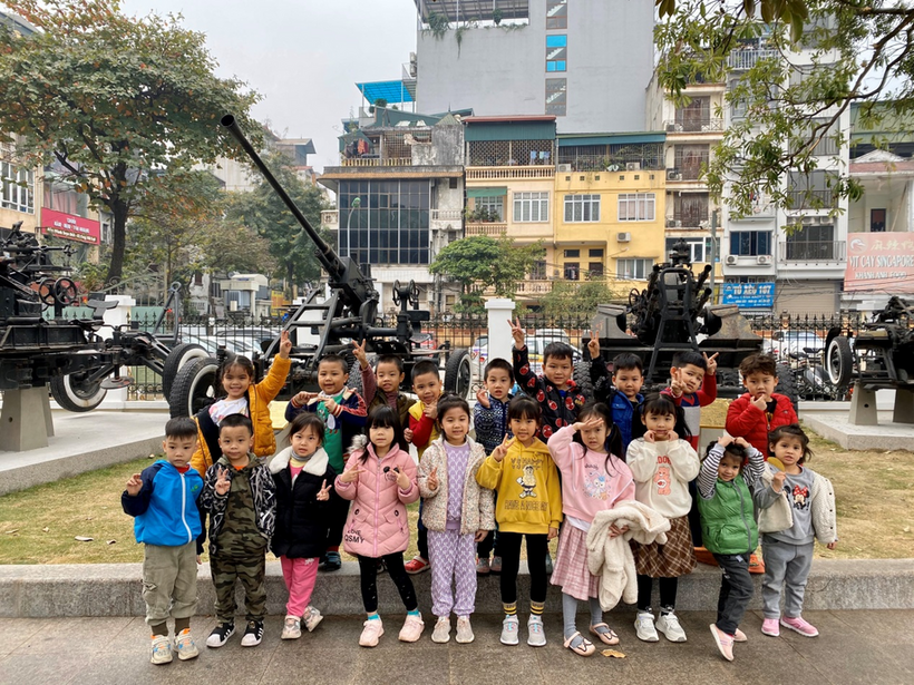 C:\Users\Administrator\Desktop\New folder (2)\z3989212850721_94824fb016a2e7ea5d40f28a5d05cf07.jpg