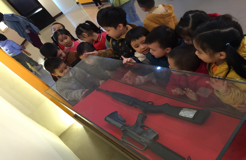 D:\Truong 9\anh B4\Bao tang B52\z3988928073493_0cb0d552957d9774150baae22494da66.jpg