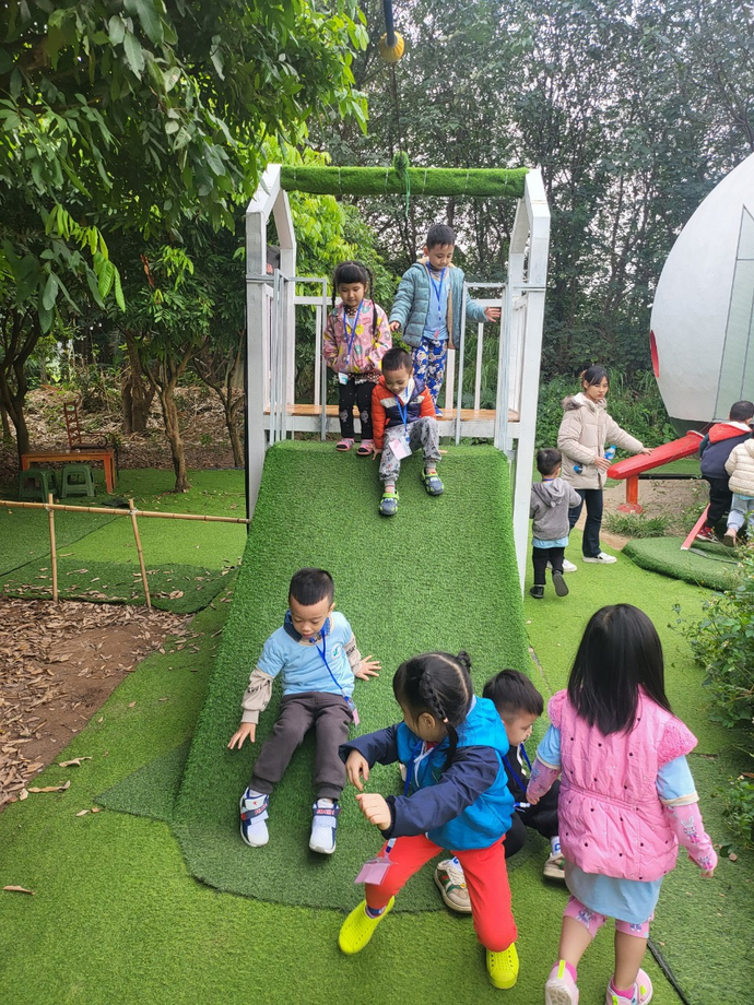 E:\New folder\ảnh B3\ảnh tham quan\z3944254816954_8927094062093267b9f74b0a73920048.jpg