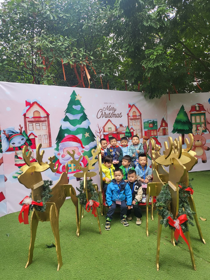 E:\New folder\ảnh B3\ảnh tham quan\z3944254903837_208a2dcfd8f9abde9909045464932fde.jpg