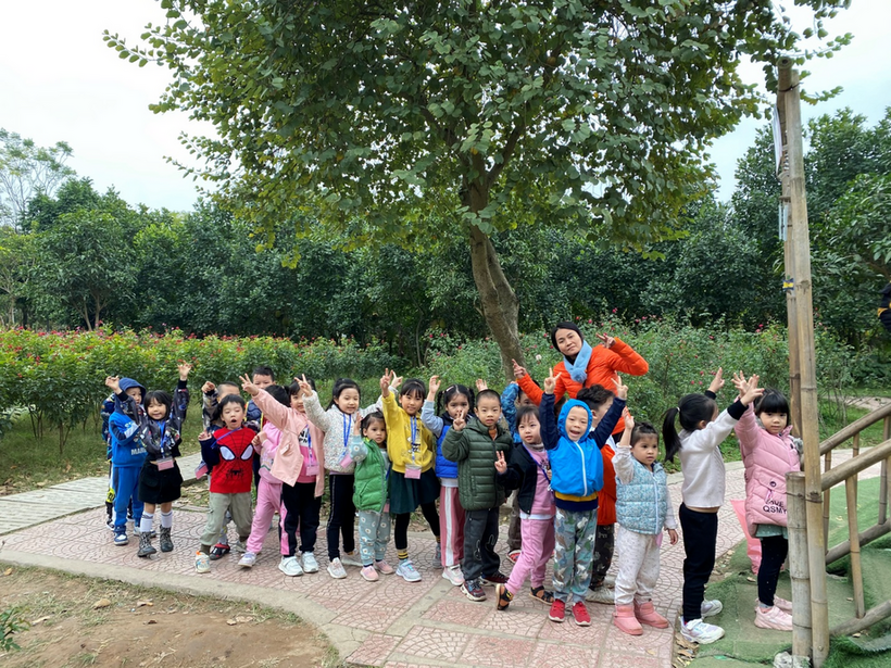 C:\Users\Administrator\Desktop\anh tham quan\z3943525644575_3857083d917477533ceaf15a9da83e1f.jpg