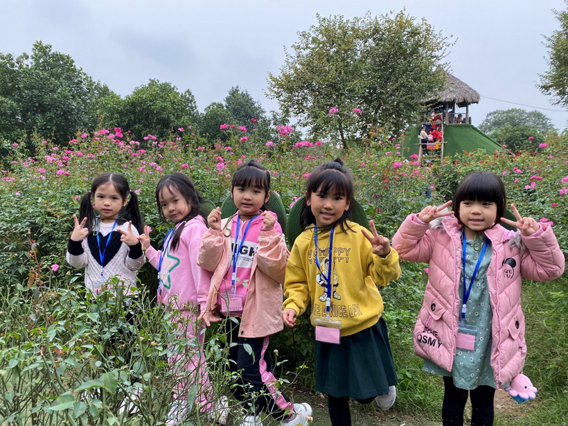 C:\Users\Administrator\Desktop\anh tham quan\z3942746732472_cf60c0c4b197f8948be8130b9a2b5a70.jpg