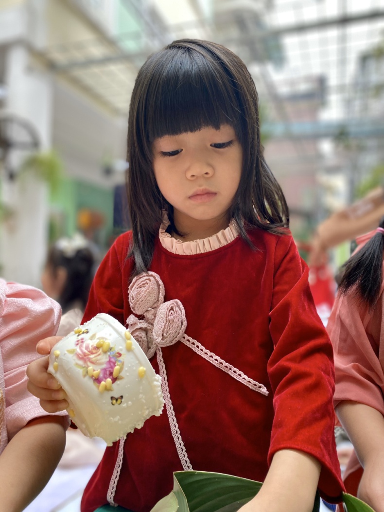 C:\Documents and Settings\Admin\Desktop\banh chung\z4028160565053_a2e6ae992fef6eb71c46235cb92ca967.jpg