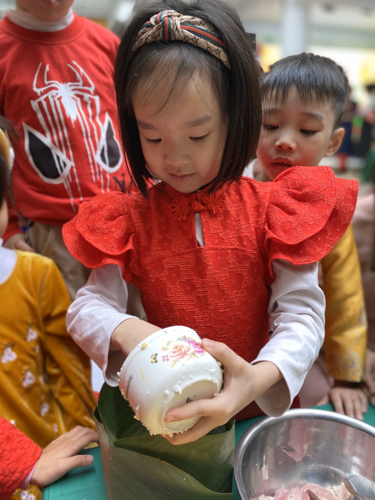 C:\Documents and Settings\Admin\Desktop\banh chung\z4028160605490_18909e11170d9adc20b07d4df3bad752.jpg