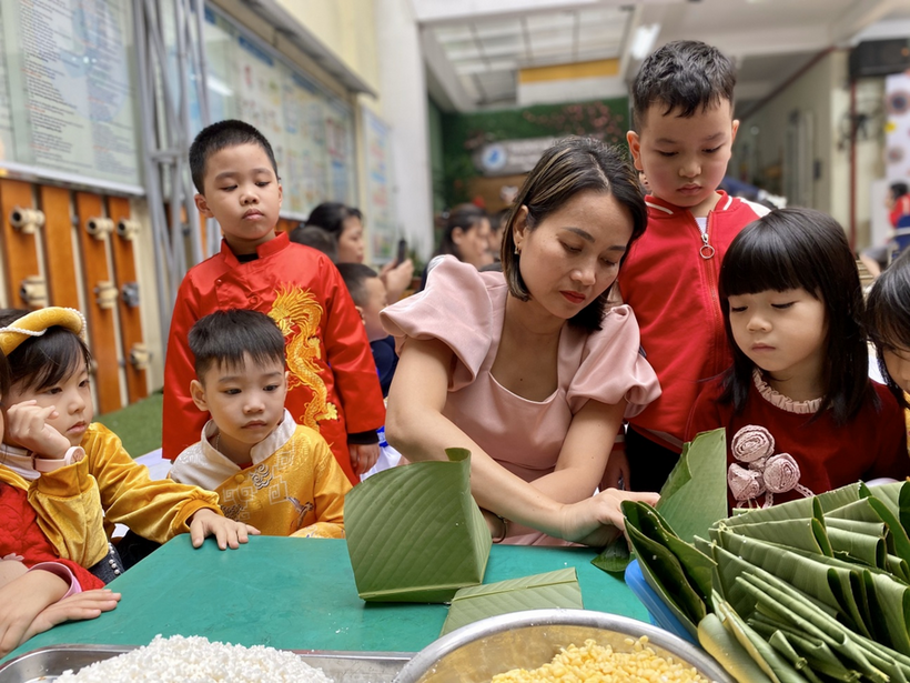 C:\Documents and Settings\Admin\Desktop\banh chung\z4028160613201_822814dc7c59af7b3c50de3795c48552.jpg