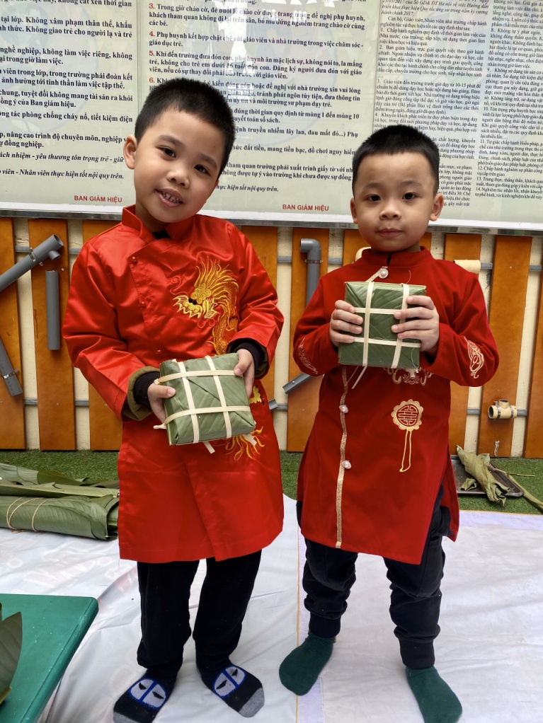 C:\Documents and Settings\Admin\Desktop\banh chung\z4028336889663_1454e59ee2bc8d2c7f11df5f2e283f03.jpg