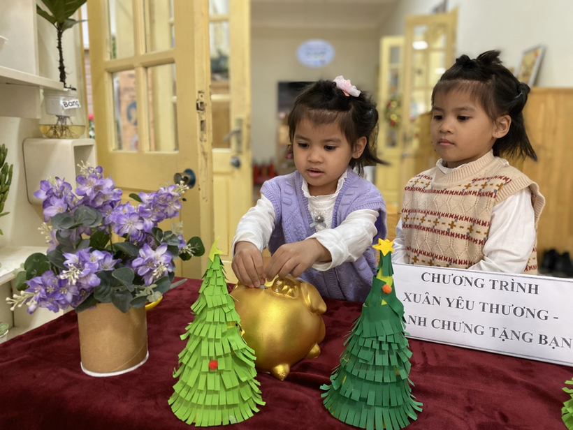 C:\Documents and Settings\Admin\Desktop\ảnh\z4000755245564_da53a91afbc8480d381847c04eae31c4.jpg