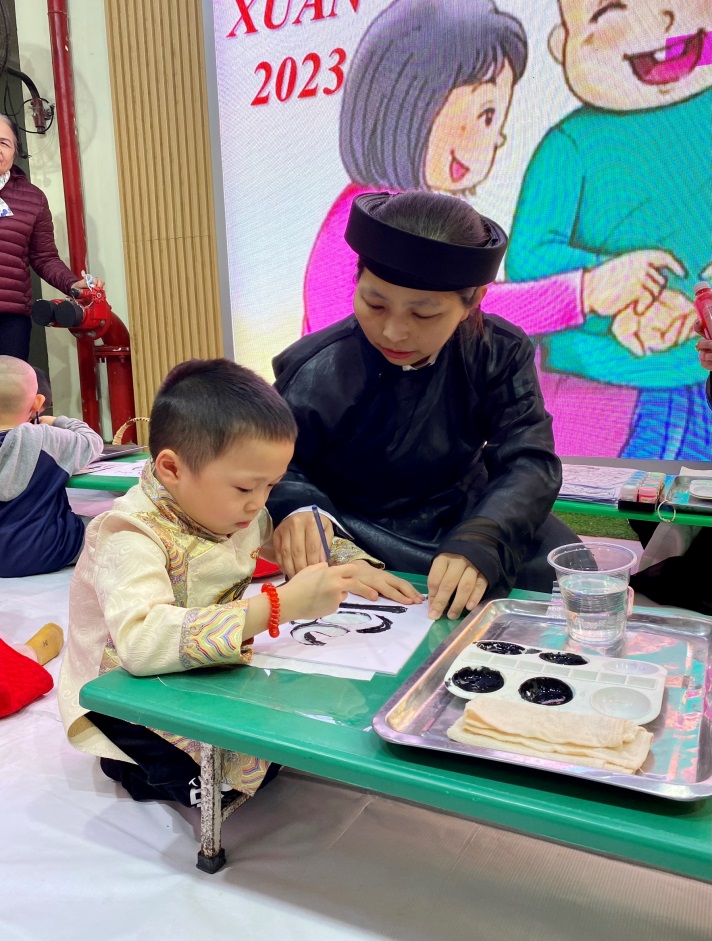 C:\Users\Techsi.vn\Desktop\ảnh tcdg\z4114340959535_b97c09fcb7ed45856db60cdfc05d3b8b.jpg