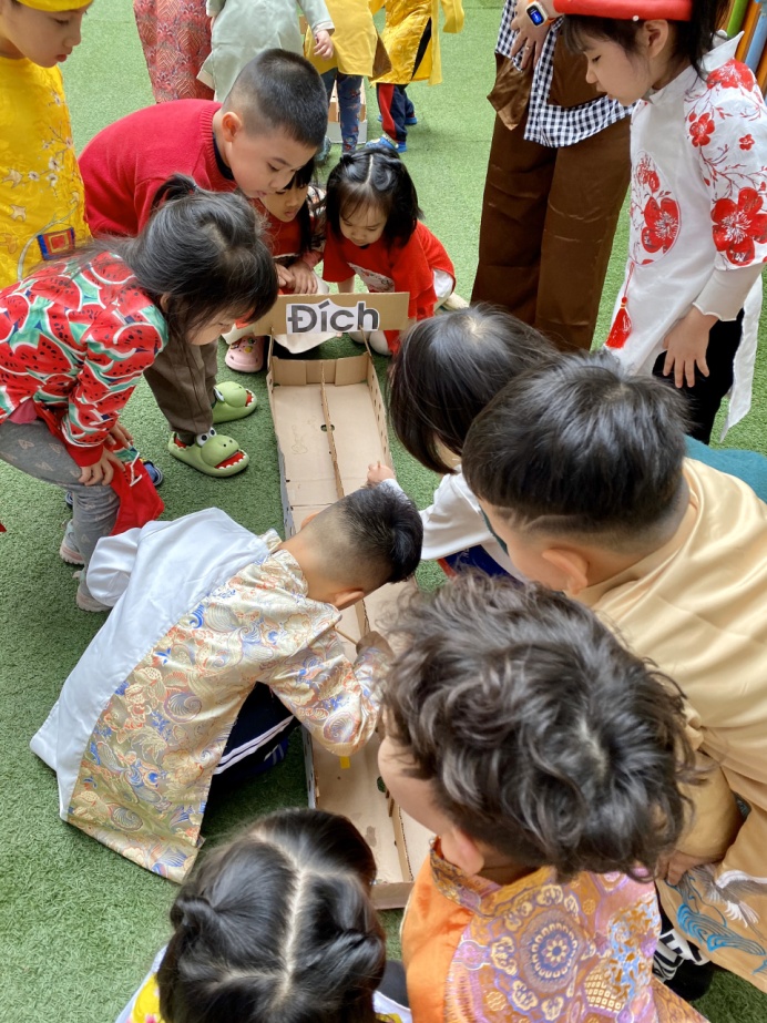 C:\Documents and Settings\Admin\Desktop\ảnh hoi xuan\z4119841303528_9b583c9cf330915f921cda878491e945.jpg