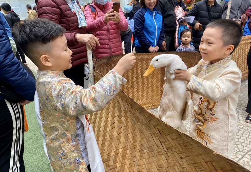 C:\Documents and Settings\Admin\Desktop\ảnh hoi xuan\z4119840340016_d85f29cd3d7cd12ffa1f2cc48dc71162.jpg