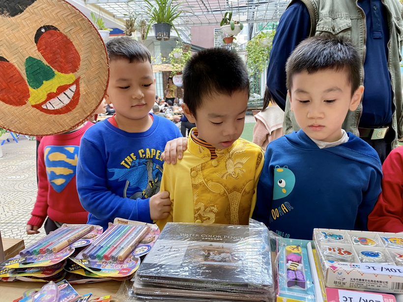 C:\Documents and Settings\Admin\Desktop\ảnh hoi xuan\z4119839425902_122cb094eacc54d7a10d1a831aa002d0.jpg