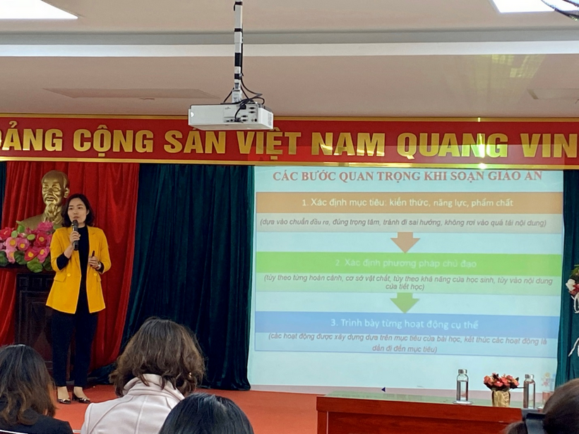 C:\Users\Administrator\Desktop\TAP HUÂN\z4143895325047_e496c793a6fe94ea64e4c5f3eb67fc97.jpg