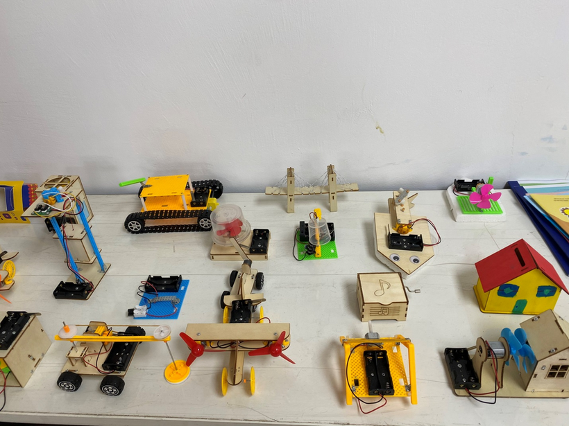 C:\Users\Administrator\Desktop\TAP HUÂN\z4143905660380_cc92acaa42bff764c168420cdf596155.jpg