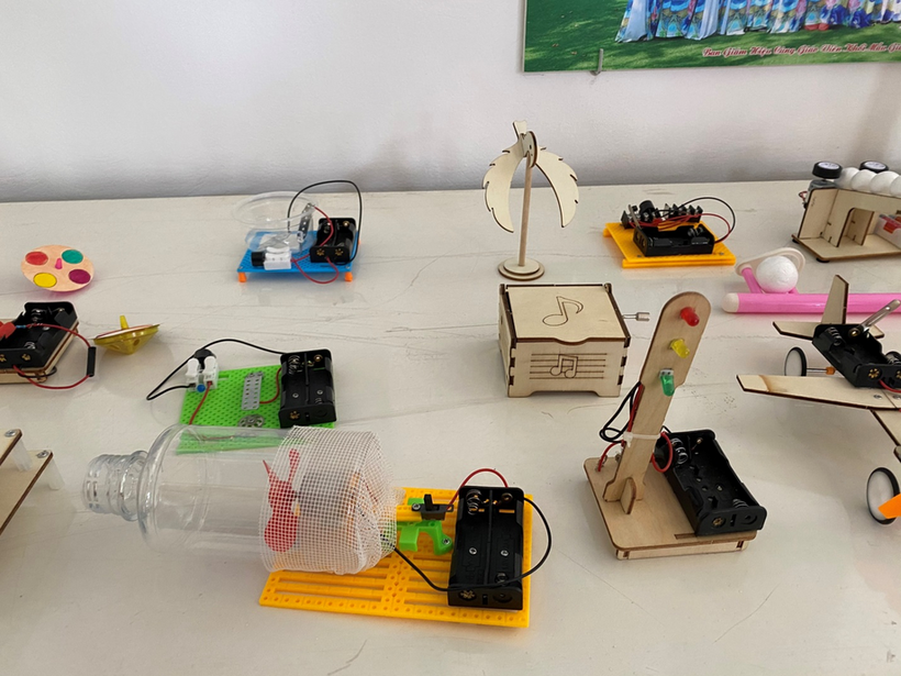 C:\Users\Administrator\Desktop\TAP HUÂN\z4144377696451_7a11eec60d56c5e9d4dad197f9714a45.jpg