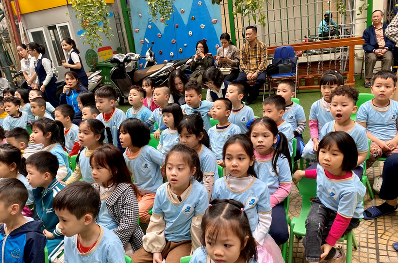 C:\Users\Administrator\Desktop\New folder (2)\z4183629436761_ac94c73f8dc79cba9eae2e1f674bc548.jpg