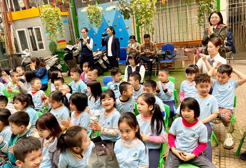 C:\Users\Administrator\Desktop\New folder (2)\z4183495043004_34a958b4c2a4e3b8fe0f6b16075f3553.jpg