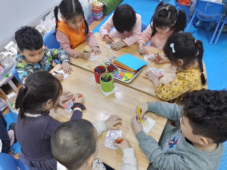 C:\Users\MGS9\Desktop\lam thiep\z4162652501109_dedd988d4ed2633a38ce6d9ce30dea09.jpg