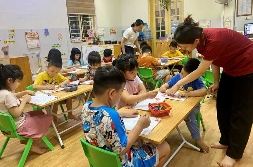 C:\Users\Administrator\Desktop\Vuiet bai\z4239140682128_fe5203705ef3ef4a06273774b066e307.jpg