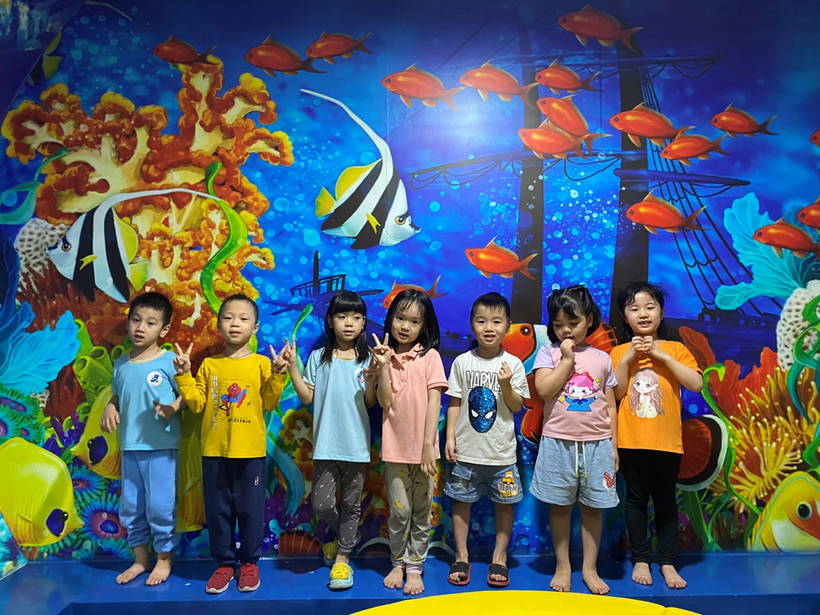 C:\Users\Administrator\Desktop\tham quan\z4245101447526_88a3a92ab741c8a1510f1b0e7808a5d6.jpg