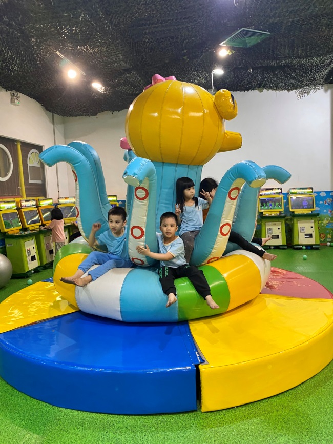 C:\Users\Administrator\Desktop\tham quan\z4245029587898_293d5b98726e62db17ab92a7bc396e9b (1).jpg