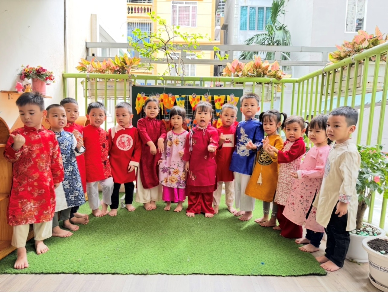 C:\Users\Techsi.vn\Desktop\ảnh hn\z5939487739627_7d3290ab351292660758c3ff710d202a.jpg