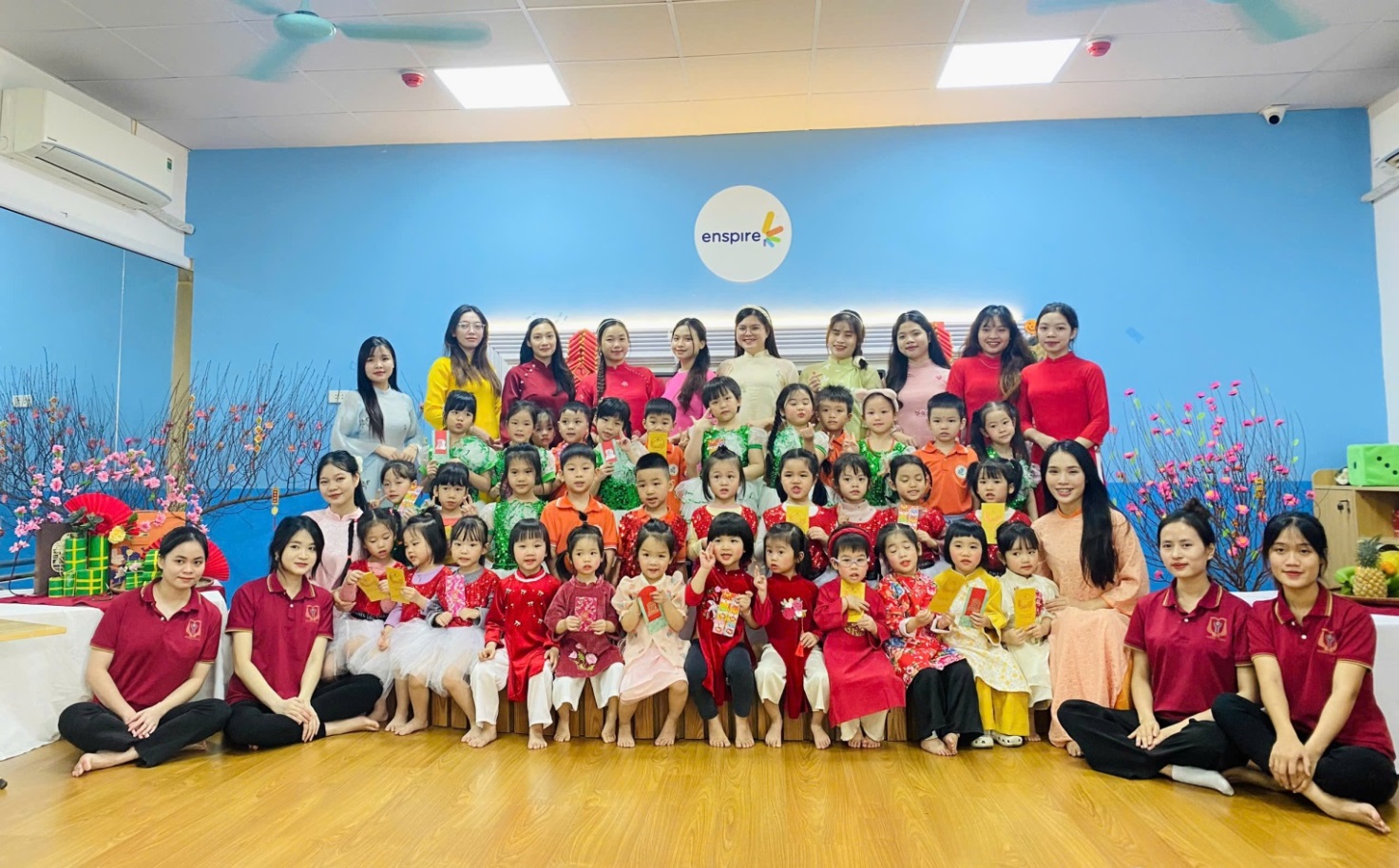 C:\Users\Administrator\Desktop\anh thuc tâp[\z6102877721685_b625169b479583de8c8f0d76ccb0c3b8.jpg