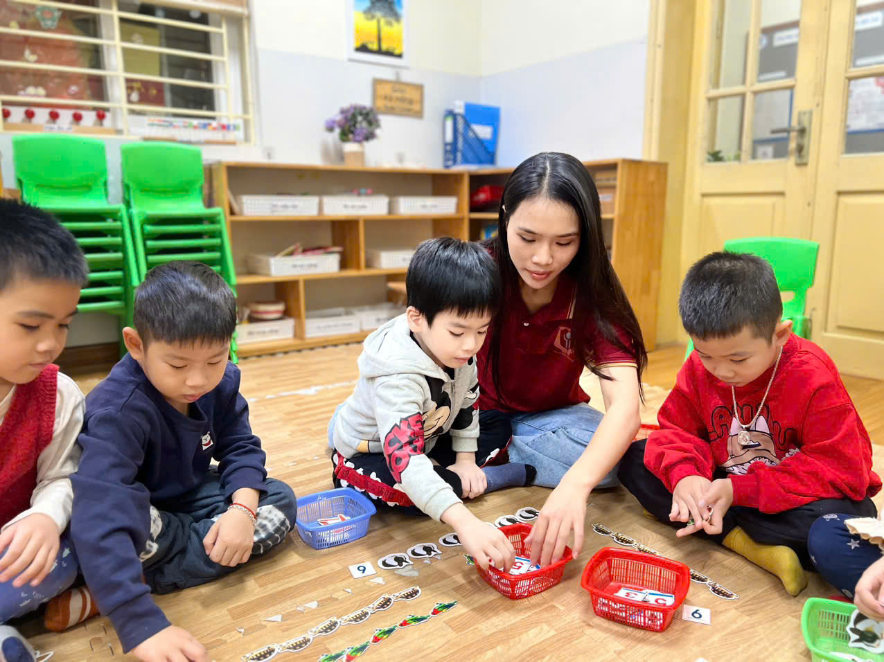 C:\Users\Administrator\Desktop\anh thuc tâp[\z6102877619011_83972057f4de127b1687c31c072a63d1.jpg