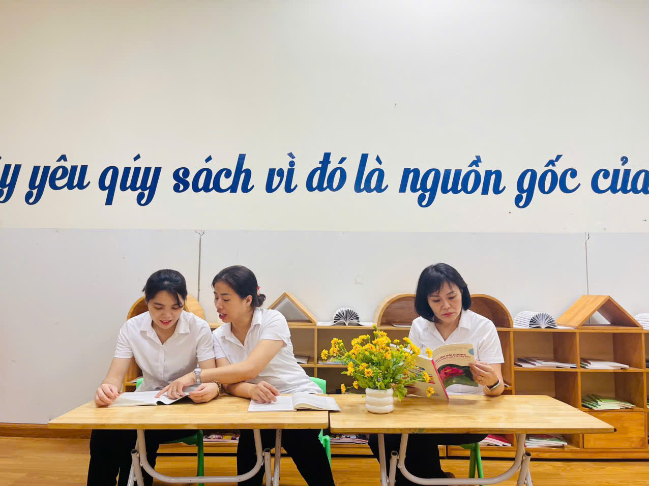 C:\Users\Techsi.vn\Desktop\hoc tap suot doi\gen-h-z7101207602480_fef0237f2b20f8049ee32b135a599f6f.jpg