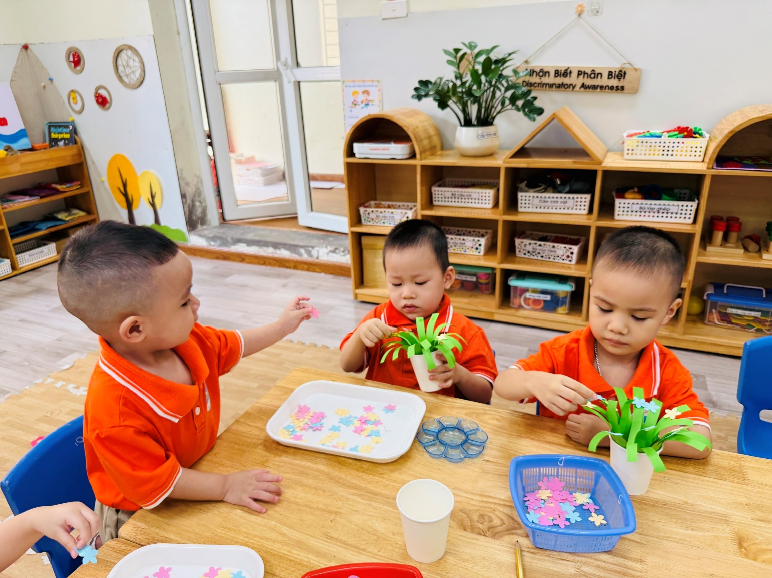 D:\O's Documents\Desktop\z7138157385645_3cca89e53dea2a924e9fe25ed335fa10.jpg