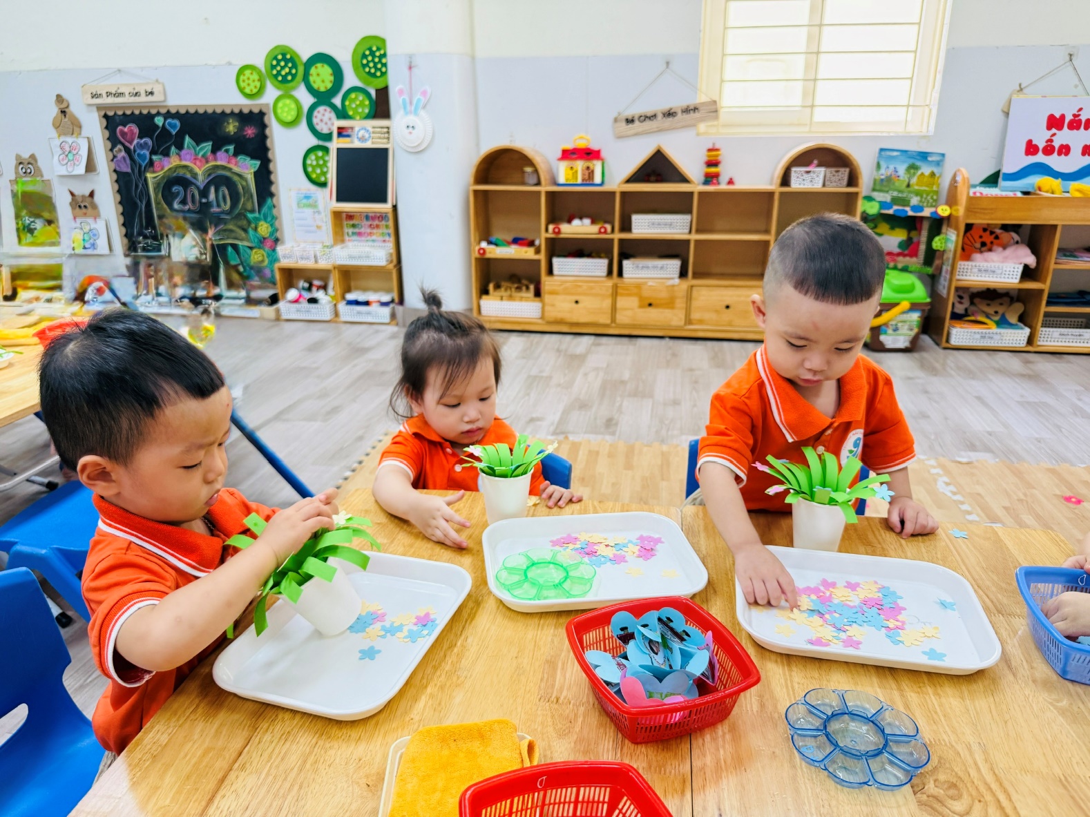 D:\O's Documents\Desktop\z7138157282811_e72fbbf492fcb858ee346bb266975879.jpg