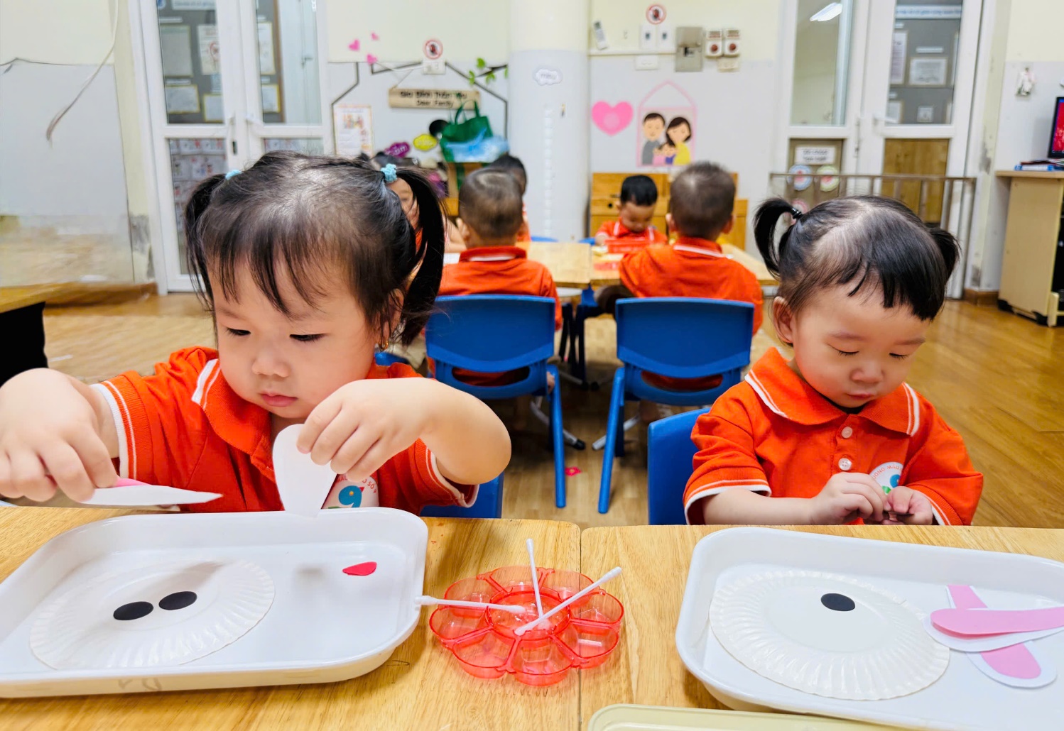 D:\O's Documents\Desktop\ẢNH LÀM ĐÈN TRUNG THU\z7085084472461_1a8e1cfb1dee2a51bc6802838fa87a1f.jpg