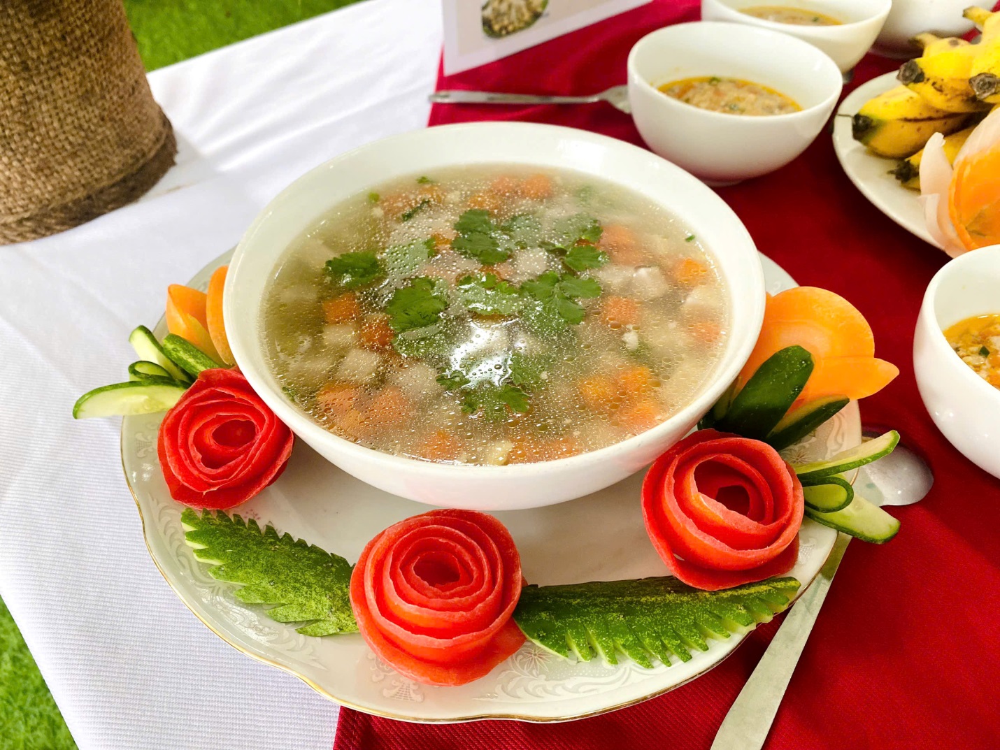 C:\Users\Administrator\Desktop\bài viết tổ nuôi\z7240662607712_f530e00383714bf5f28d81181be99b38.jpg