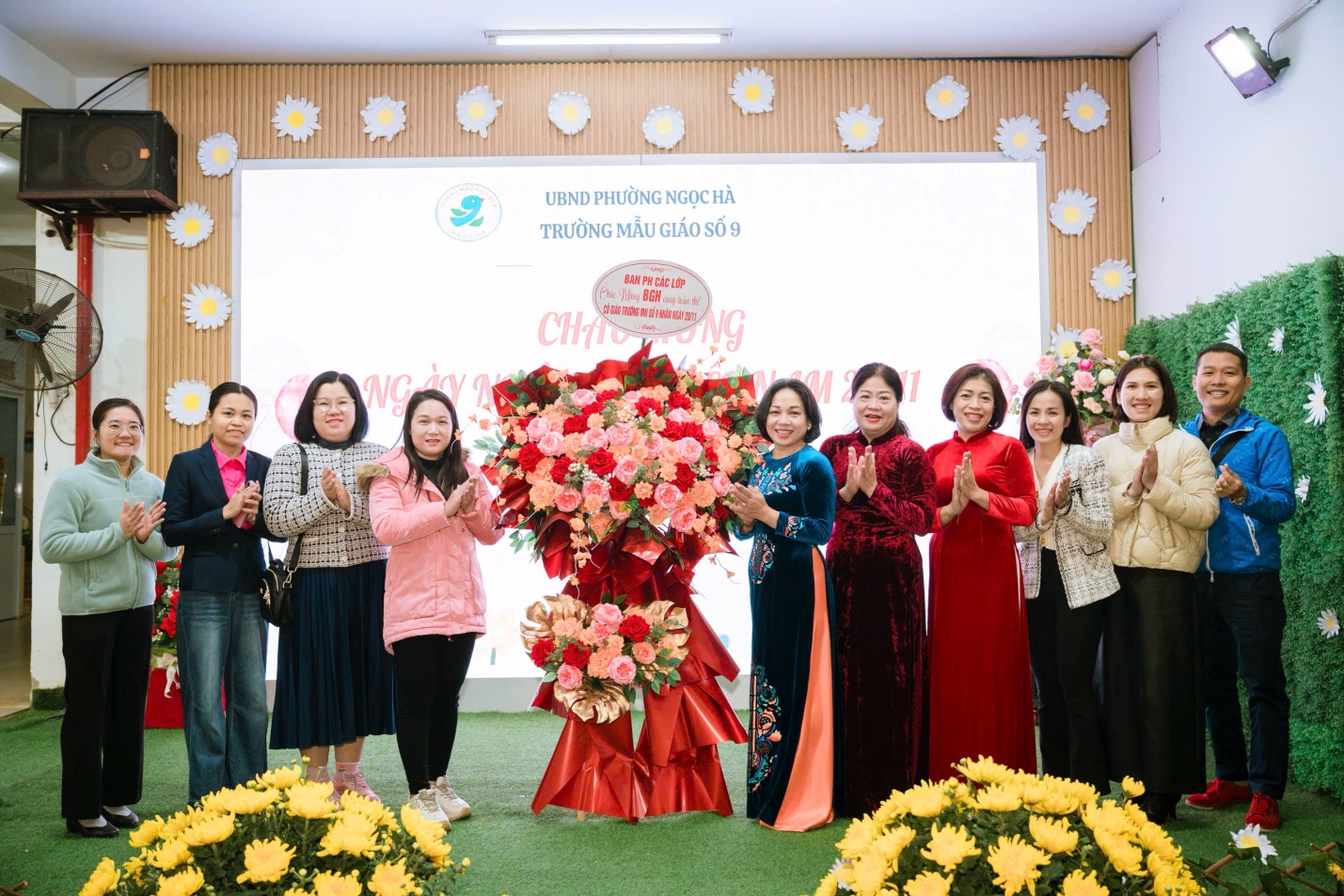 C:\Users\Administrator\Desktop\bài viết 20.11\z7244233019740_1710f3b3d2b771dcd82b049638bdec53.jpg