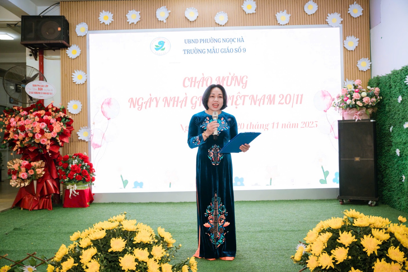 C:\Users\Administrator\Desktop\bài viết 20.11\z7244233045447_66cffbf92d66c17672ff12bcfb26b38a.jpg